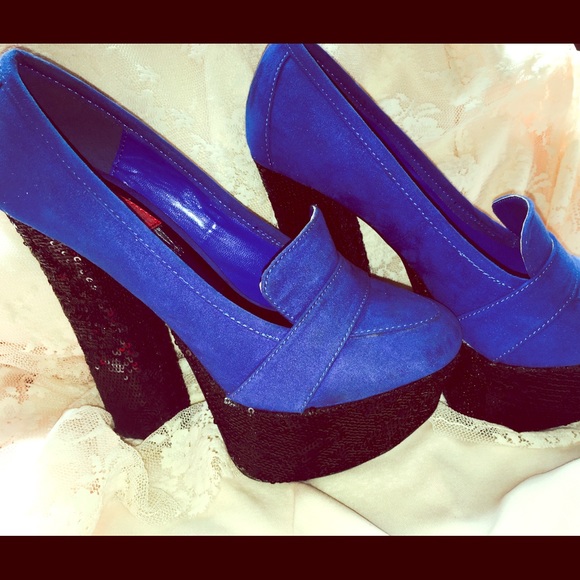Blue Velvet Double-platform High Heel w/Sequence - Picture 1 of 2